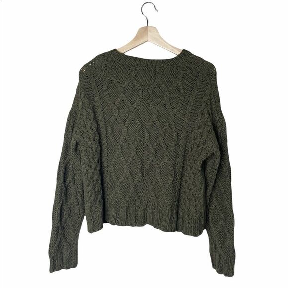 Charlotte Russe Olive cable knit cropped sweater - Picture 3 of 3